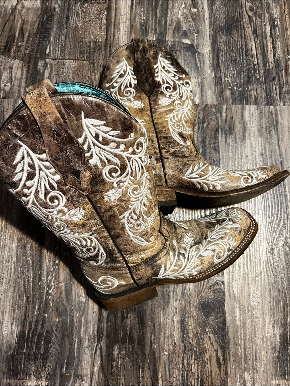 Woman’s Embroidered Brown Western Boots - CORRAL Brand, Size 7.5 - Picture 2 of 5